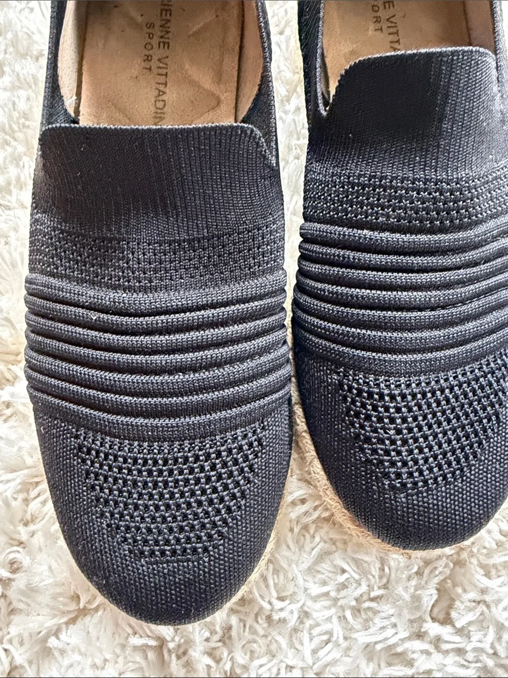 Adrienne Vittadini black knit